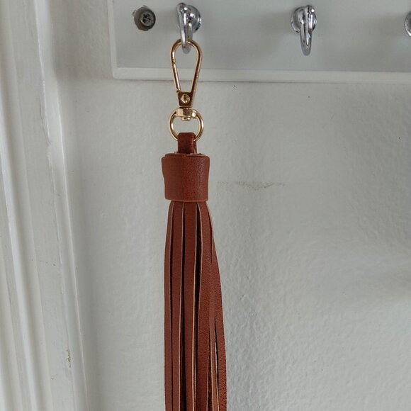 Leather Tassel Handbag Charm Clip On Accessory Nice Bag Charm - Picture 2 of 3